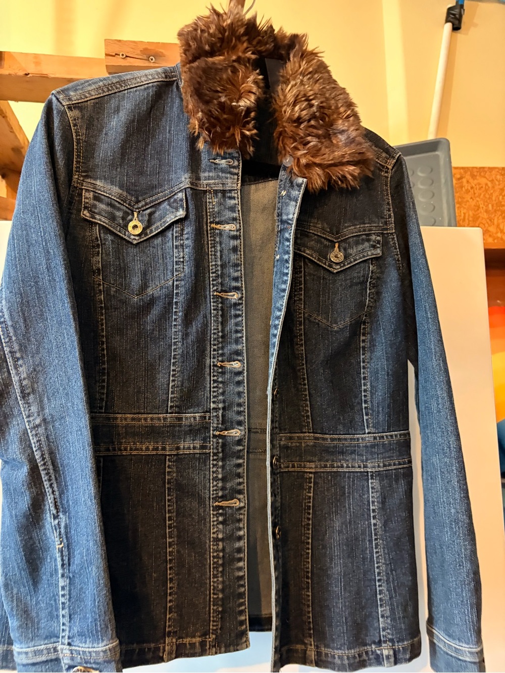 Women's Dark Blue Denim Jacket with Brown Faux Fur Collar